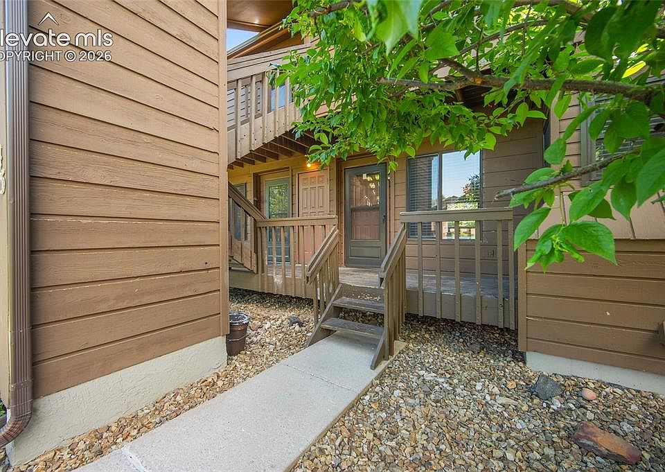 1st image of 945 Moorings Dr