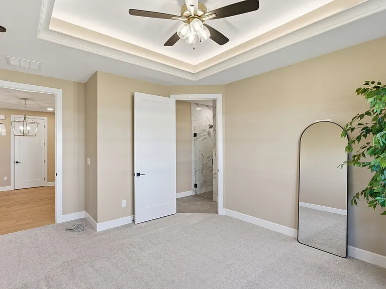 2134 E Beaumont St — Photo 19