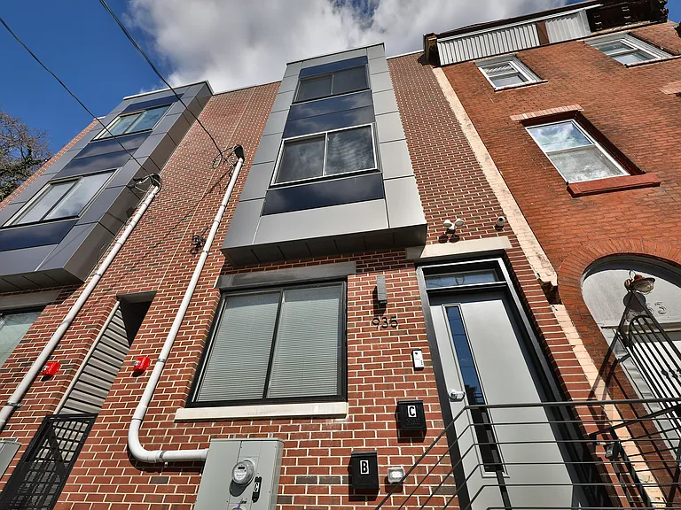 935 W Dauphin St #B — Photo 21