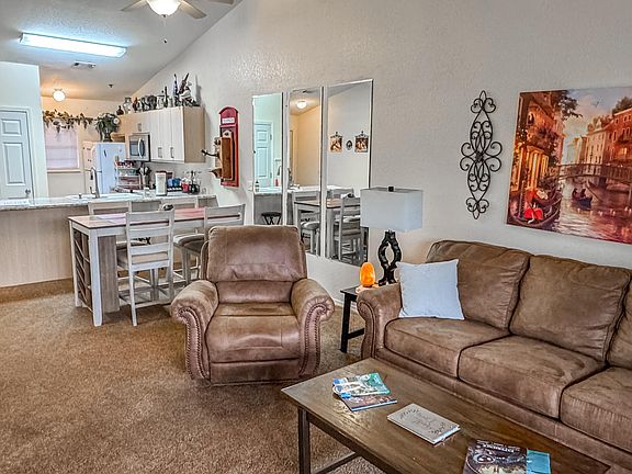 4th image of 32 Golfshores Drive Apt 23