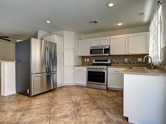 5th image of 8573 Blowing Pines Dr