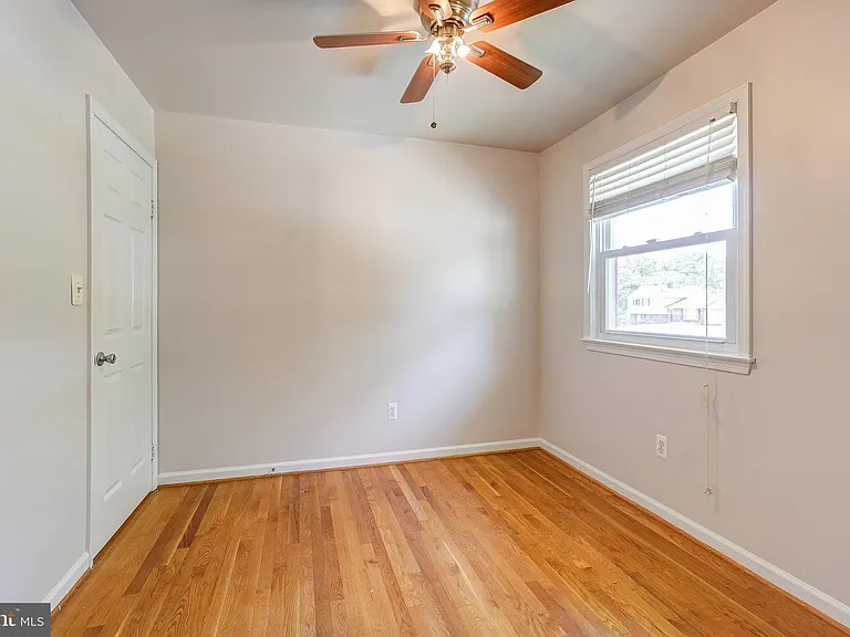 2708 Shanandale Dr — Photo 17