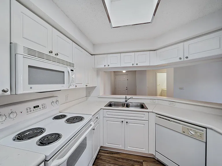 2725 Anzio Ct #107 — Photo 20