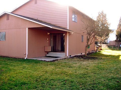 covered patios - a must for entertaining!