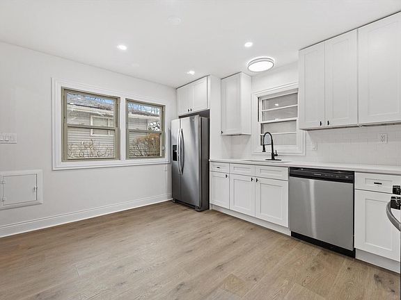 4th image of 4821 North 53rd STREET