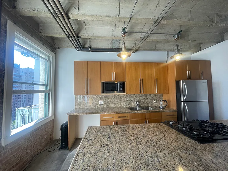 455 E Ocean Blvd — Photo 10