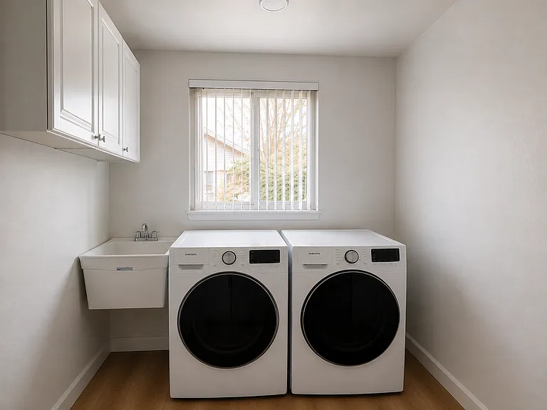 3539 Chippendale Dr — Photo 6