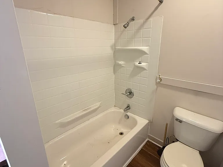 929 Franklin St #5 — Photo 14