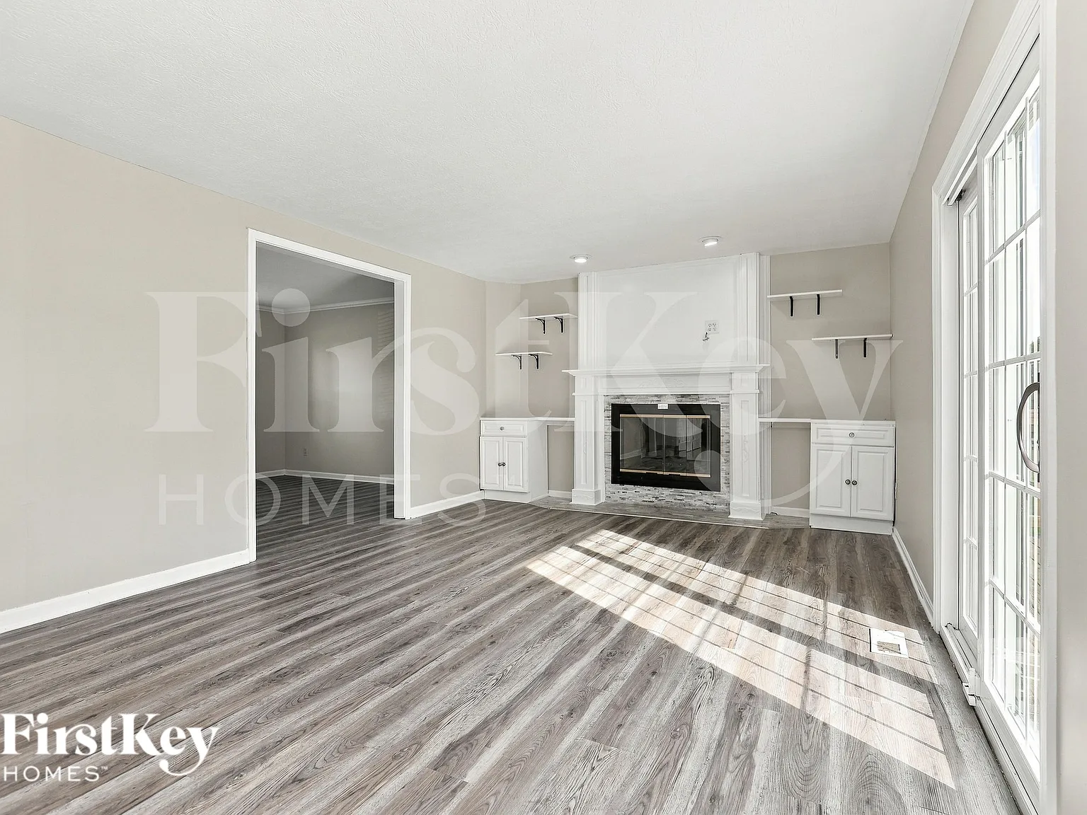 4 bed, 3.5 bath, 3398 sqft, $3,295 — Photo 3
