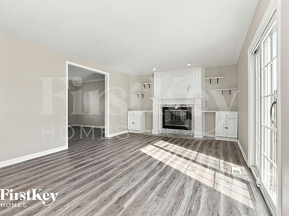 3rd image of 8147 Autumn Ln