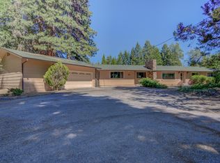 931 Woodland Park Dr, Mount Shasta, CA