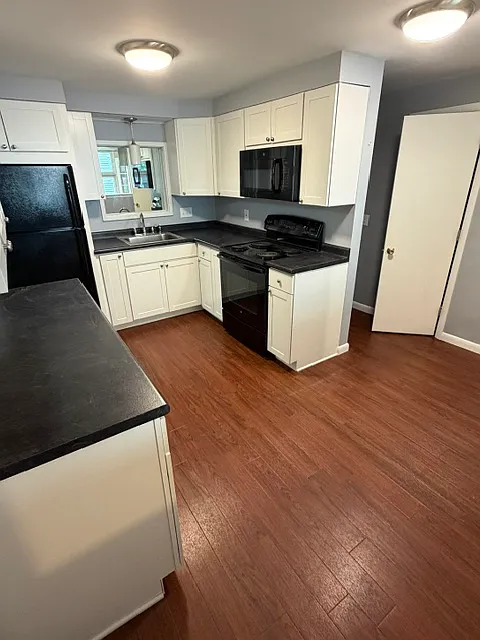 3 bed, 1625 sqft, $2,750 — Photo 1