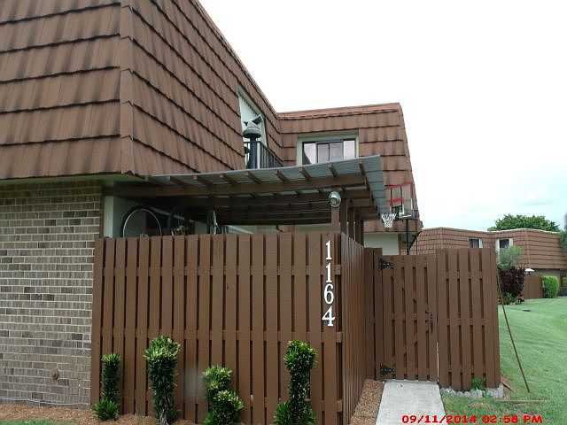 2nd image of 1164 SW 120th Way