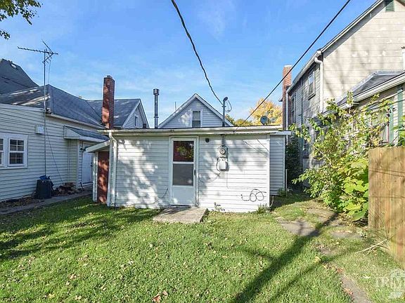 2nd image of 903 W Charles St