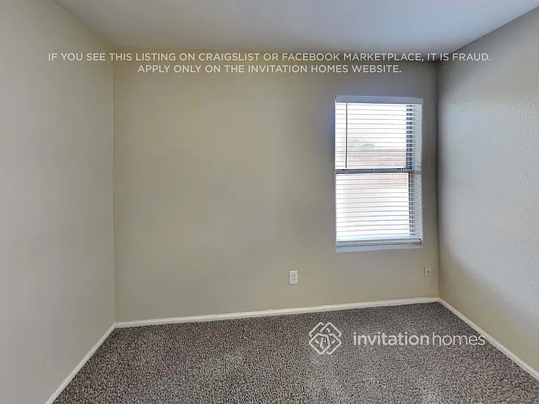 16661 W Latham St — Photo 10