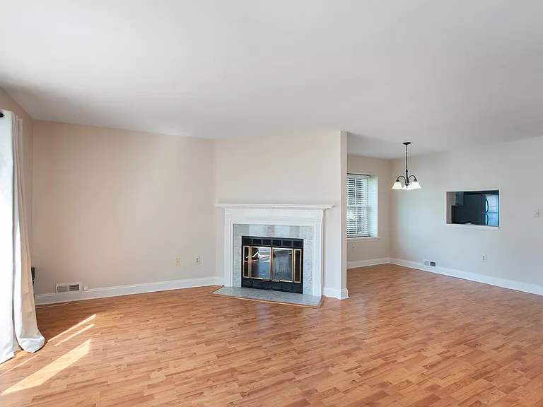 2708 Pinhorn Dr — Photo 7