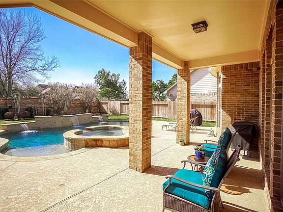 2nd image of 25711 Jewel Springs Ln