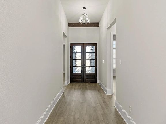 Presley III F foyer