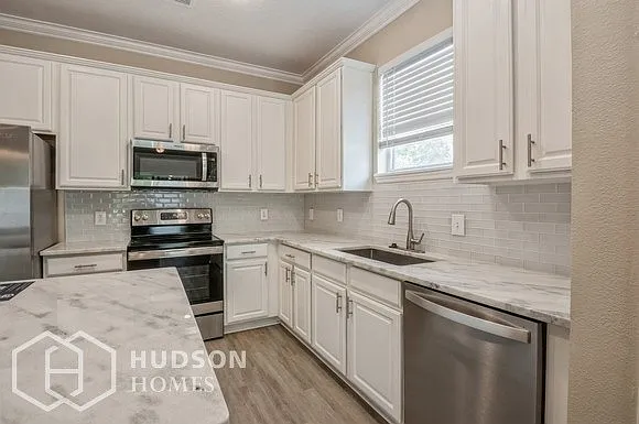 561 Breezy Oak Way — Photo 4