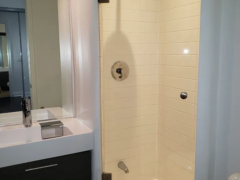 388 Yonge St #7401 — Photo 21
