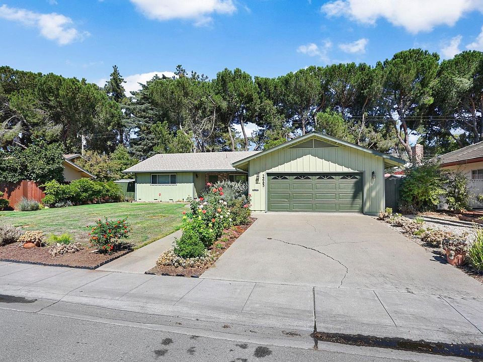 1st image of 2465 W Benjamin Holt Dr