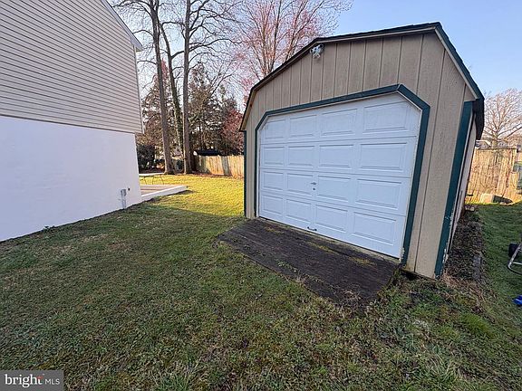 4th image of 117 Midland Rd