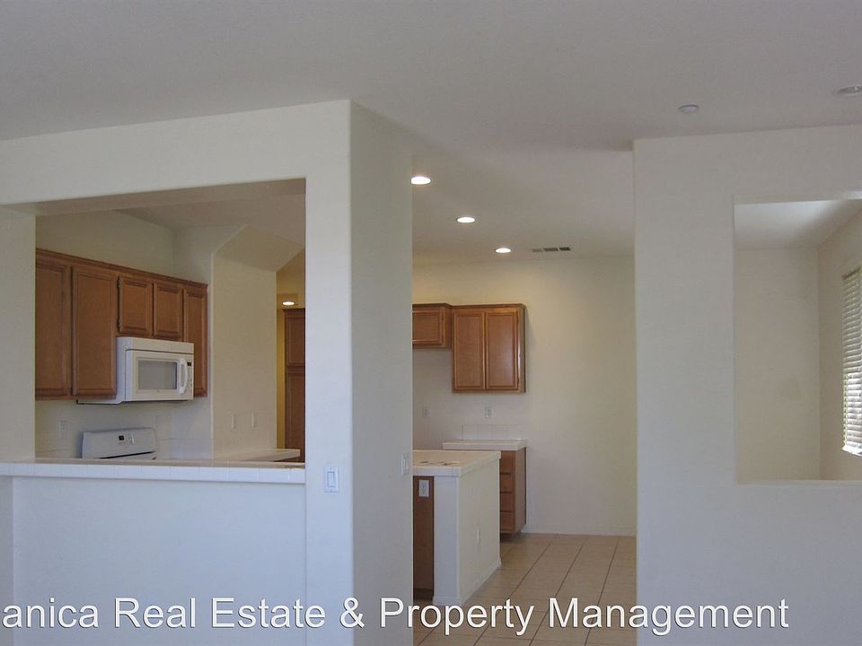 2nd image of 27906 John F Kennedy Dr Unit B
