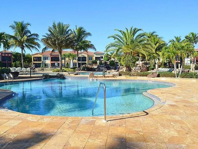 Public pool