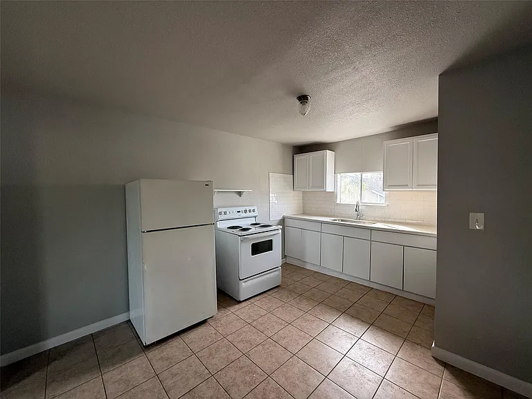 7314 Navigation Blvd #A — Photo 7