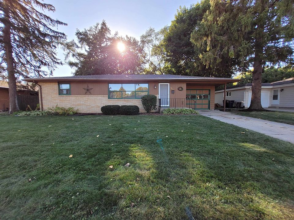 1st image of 1011 N Lexington Dr