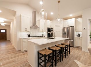 5110 Durango Dr, Bismarck, ND 58503