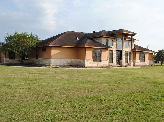 3rd image of 12300 State Highway 35 N