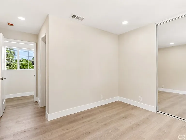21233 Lopez St — Photo 9