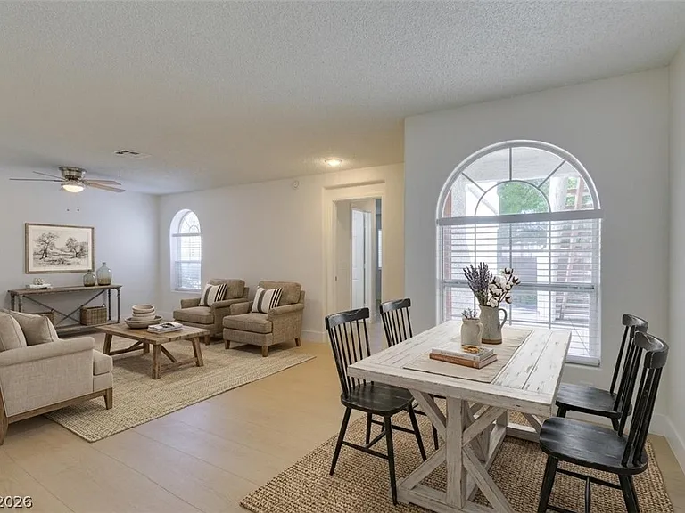 1800 Edmond St #124 — Photo 17