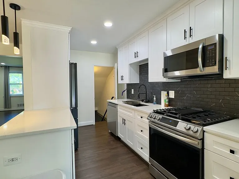7319 Conley St — Photo 6
