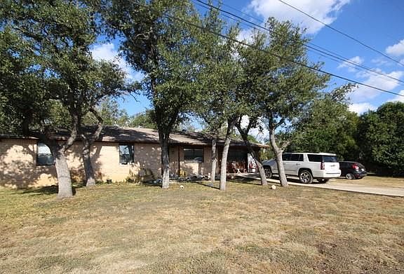 2nd image of 105 E Kathleen Dr