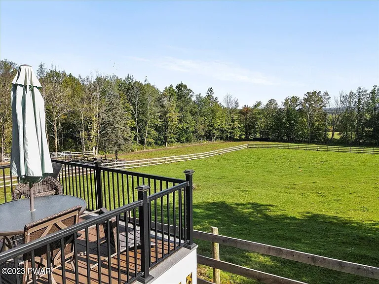 853D Spring Hill Rd — Photo 36