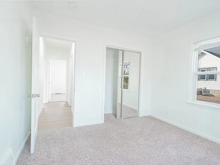 2303 Main St — Photo 14