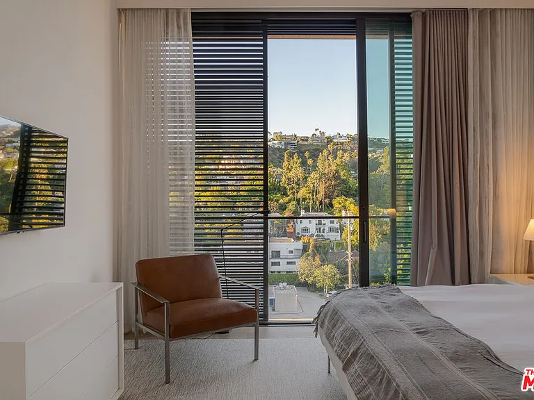 9040 W Sunset Blvd #1001 — Photo 22