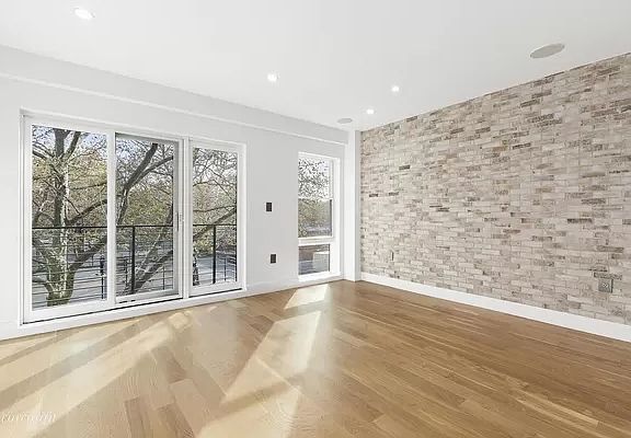 2nd image of 213 Halsey Street ##3