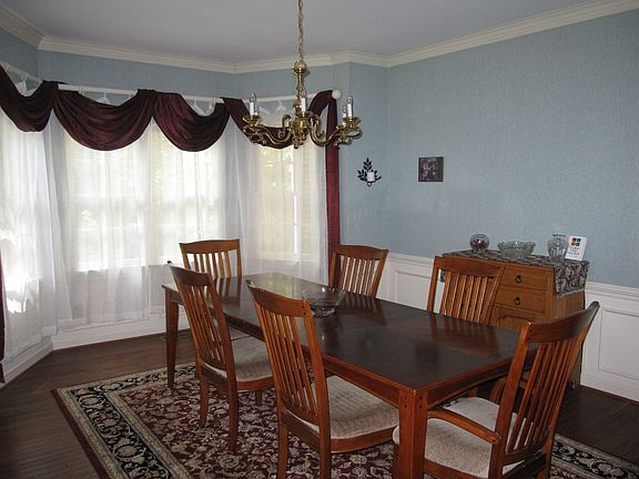 Large dining room with bay window 