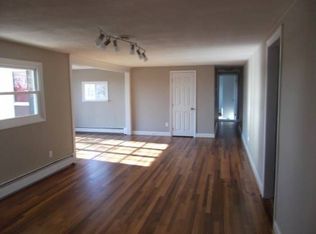 31 E Hillcrest Ave, Chalfont, PA 18914