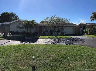 8810 NW 15th St, Pembroke Pines, FL 33024