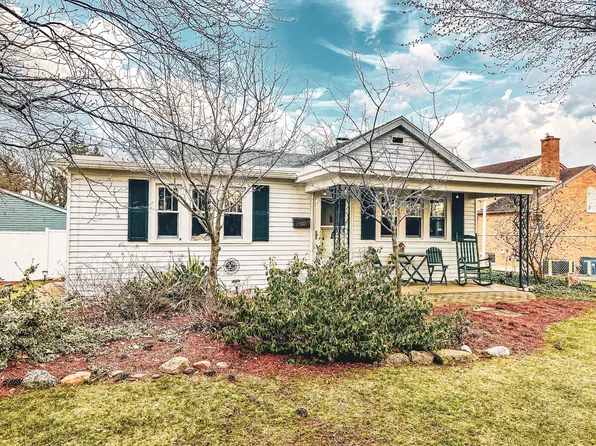 1526 Rosewood Ave SE, Grand Rapids, MI 49506