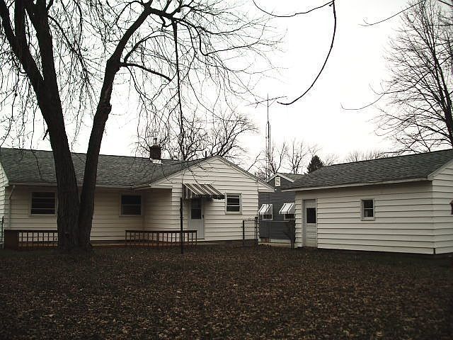 2nd image of 406 Seneca St