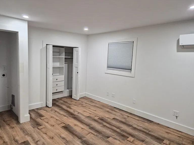 263 Acushnet Ave #1E — Photo 3