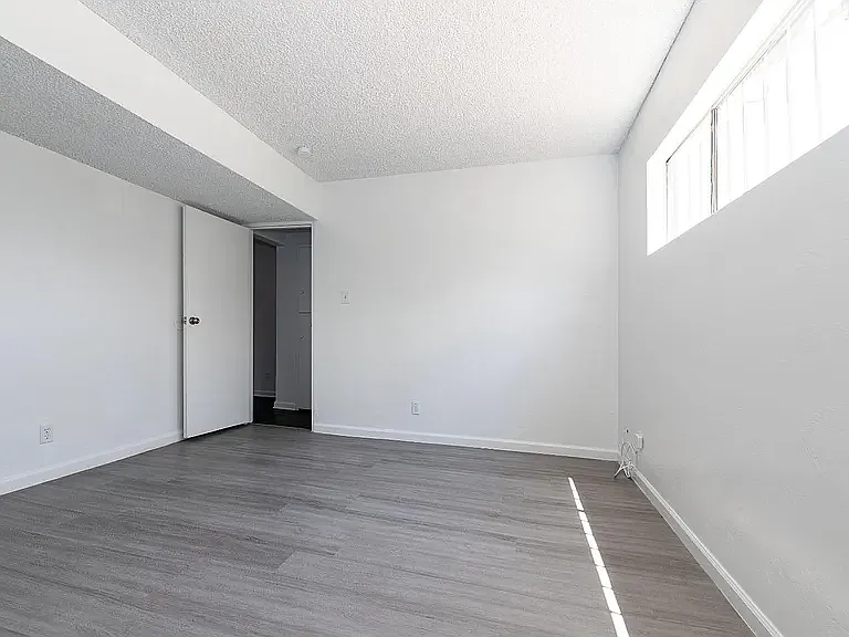 2616 Sherwood St #17 — Photo 12
