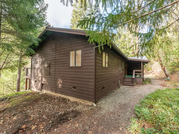 540 Lost Bridge Rd, Lewiston, CA 96052