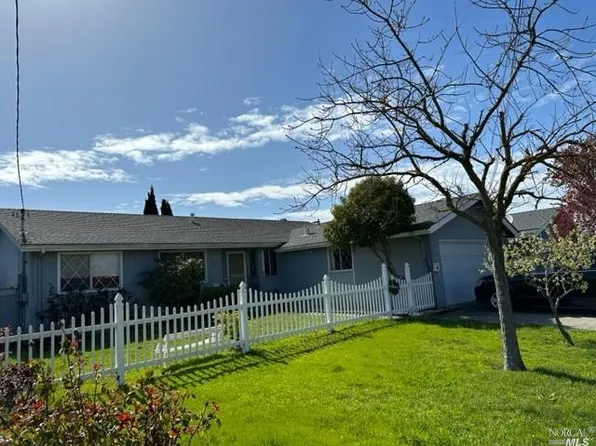 804 Saint Francis Drive, Petaluma, CA 94954