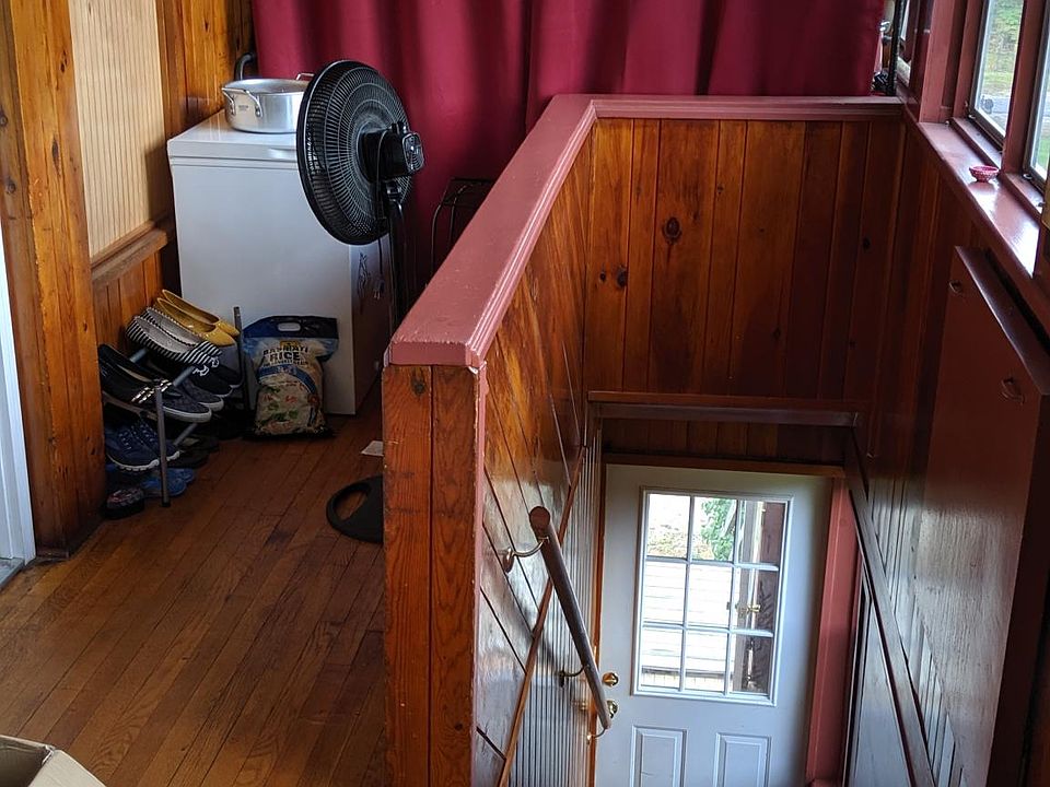 85 Library Ave Warrensburg NY Zillow